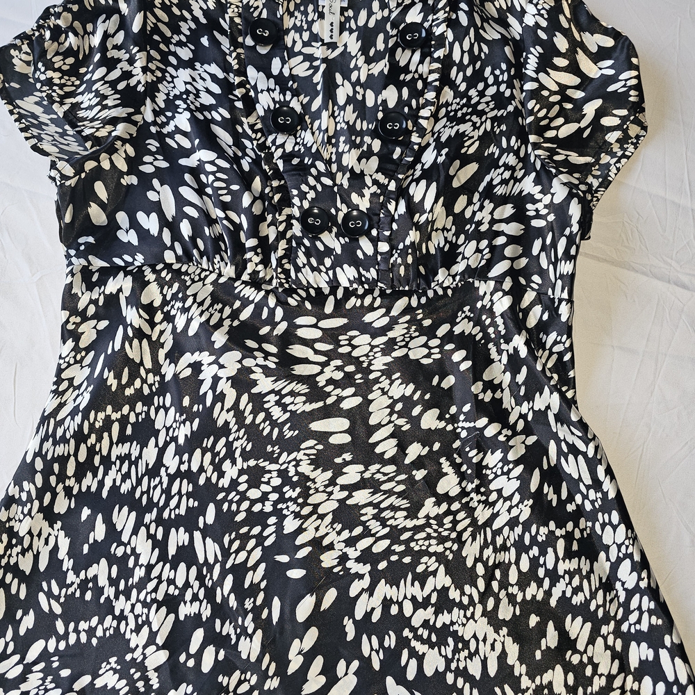 Stylish Black and White Women's Blouse